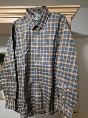 Men's Casual Plaid Button-Down Shirt — Gray and Tan